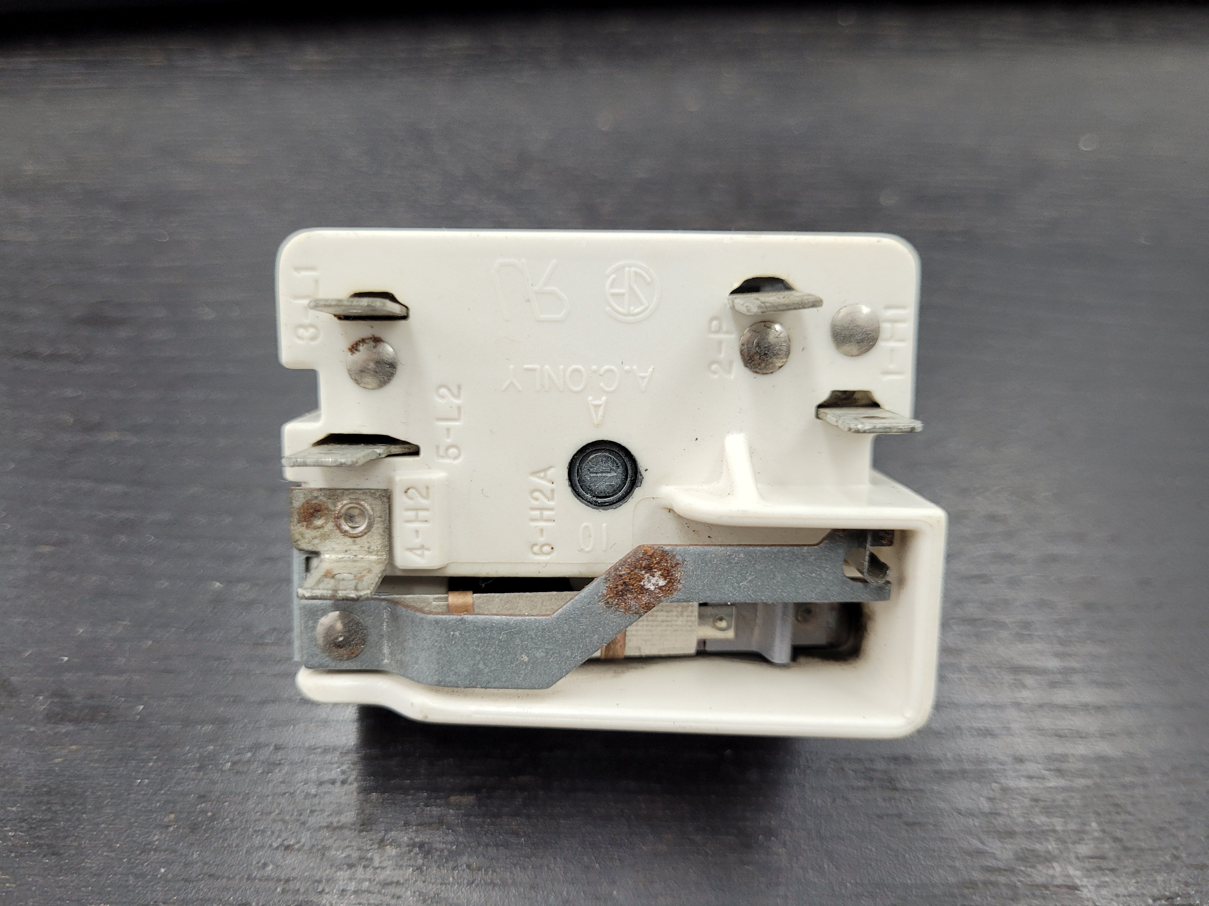 Kenmore Stove Surface Element ControlSwitch 7403P372-60 Kenmore Stove Surface Element ControlSwitch 7403P372-60